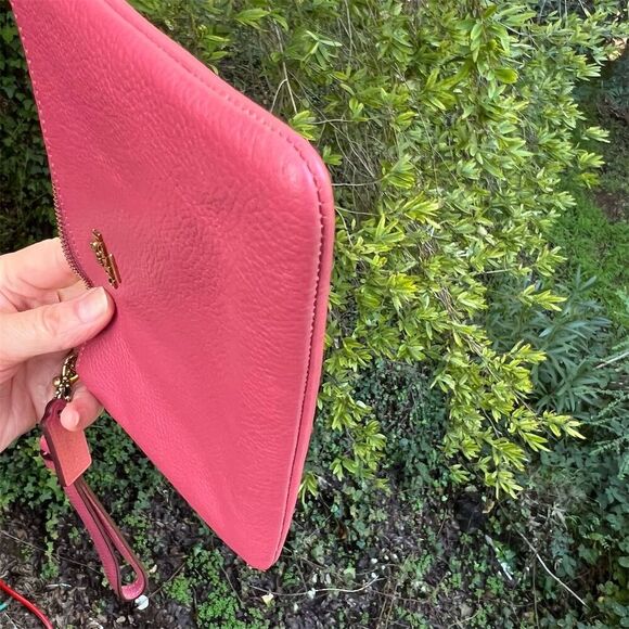 COACH Pebble Leather Wristlet with Detachable Wrist Strap 22962 AUTHENTIC - Picture 6 of 10